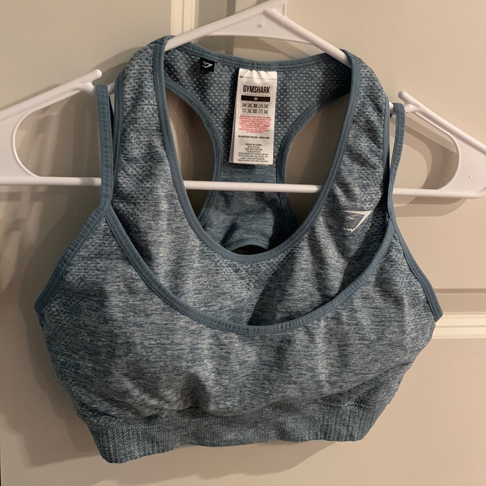 Gymshark women’s size medium teal sports bra